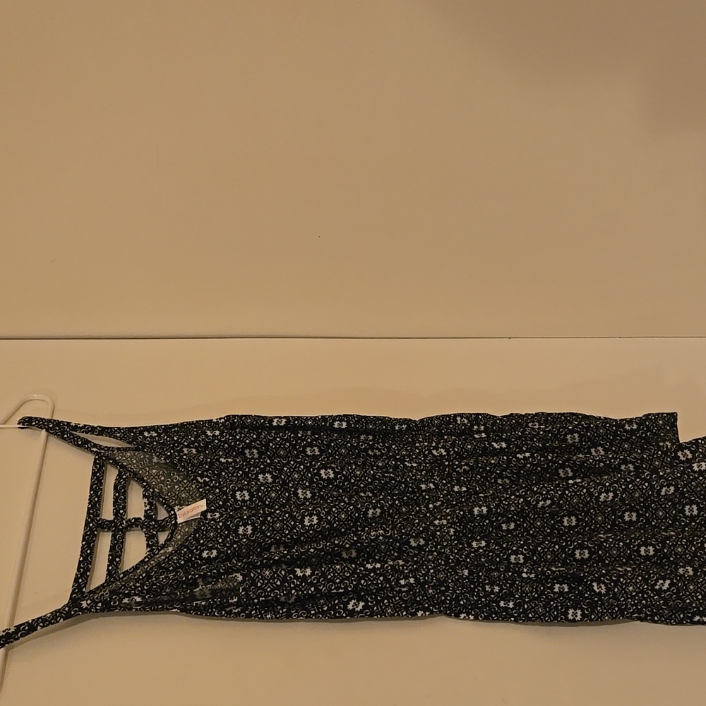 Romper - Picture 3 of 5